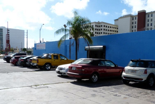 European auto-repair-shop's blue-building-in-coral-gables